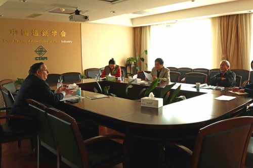 美国废品草莓视频黄色下载工业协会到访中国造纸学会